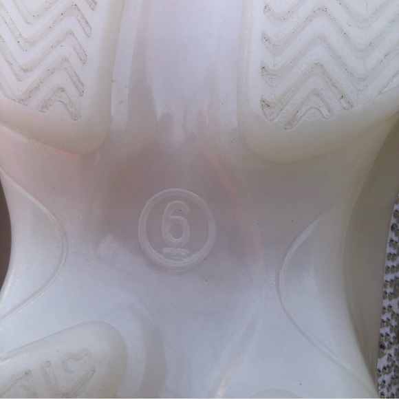 Madden NYC By Steve Madden White Athletic Rhinestone Bling Sneakers 6 (8.5) - Picture 11 of 16